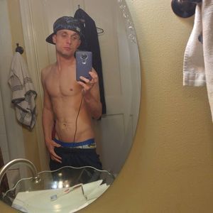 Meet your Posher, Travis